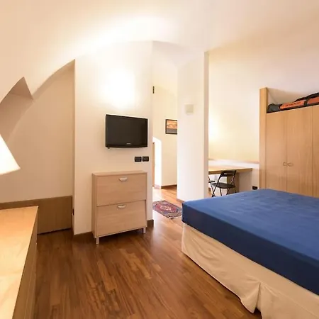 Apartment Traditional In Old