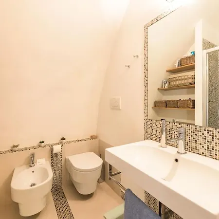 Apartament Traditional In Old